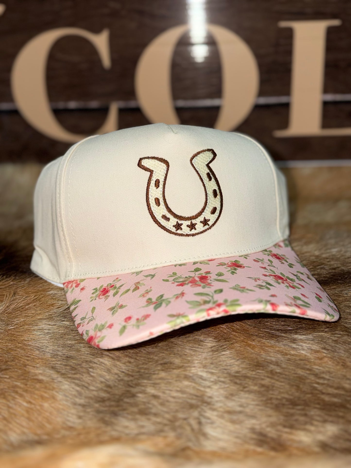 Horseshoe-Pink Floral